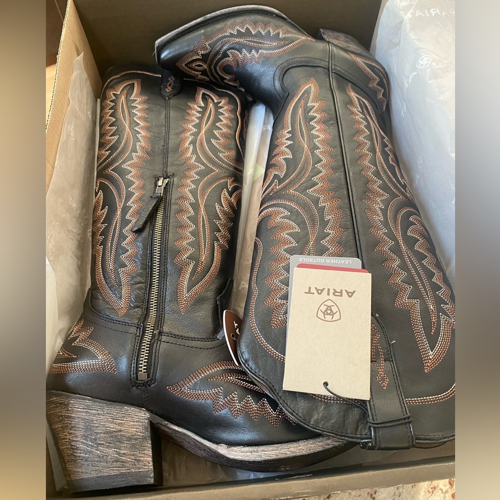 Ariat Black and Brown Western Heeled Riding Boots - Picture 2 of 12
